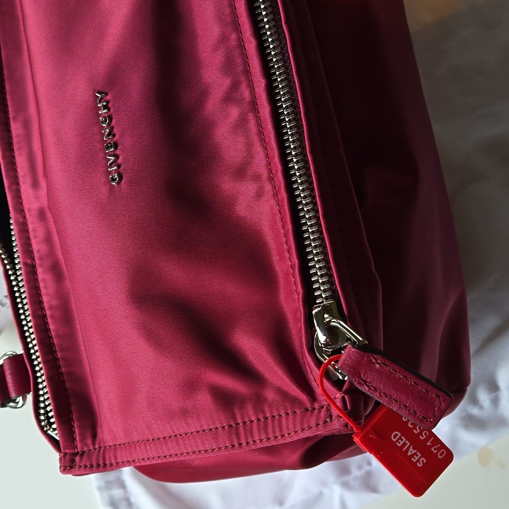 Givenchy mini Pandora bag with shoulder strap NWT - Picture 3 of 4